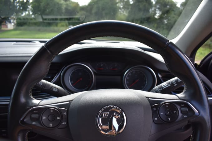 2025 Vauxhall Insignia