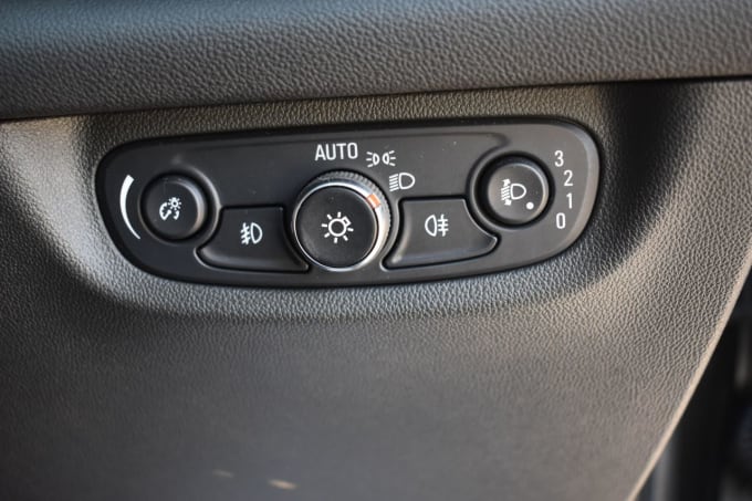 2025 Vauxhall Insignia