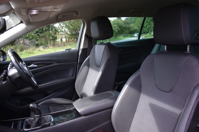 2025 Vauxhall Insignia