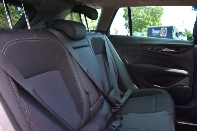 2025 Vauxhall Insignia