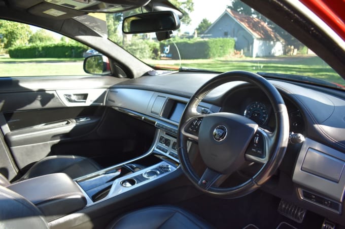 2025 Jaguar Xf