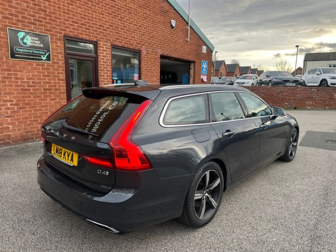 2025 Volvo V90