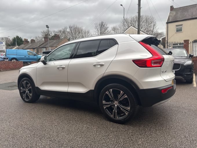 2025 Volvo Xc40