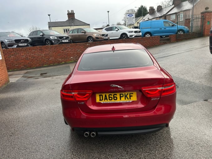 2025 Jaguar Xe