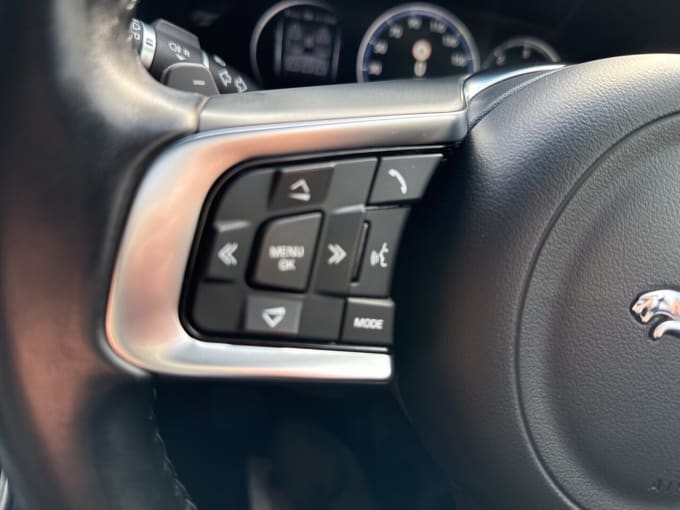 2025 Jaguar Xf