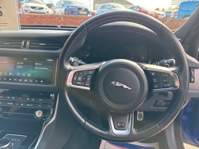 2025 Jaguar Xf