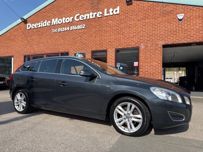 2025 Volvo V60