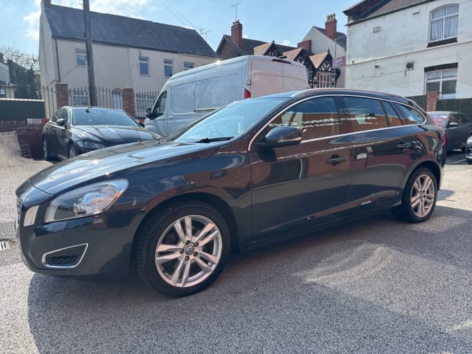 2025 Volvo V60