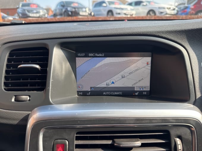 2025 Volvo V60