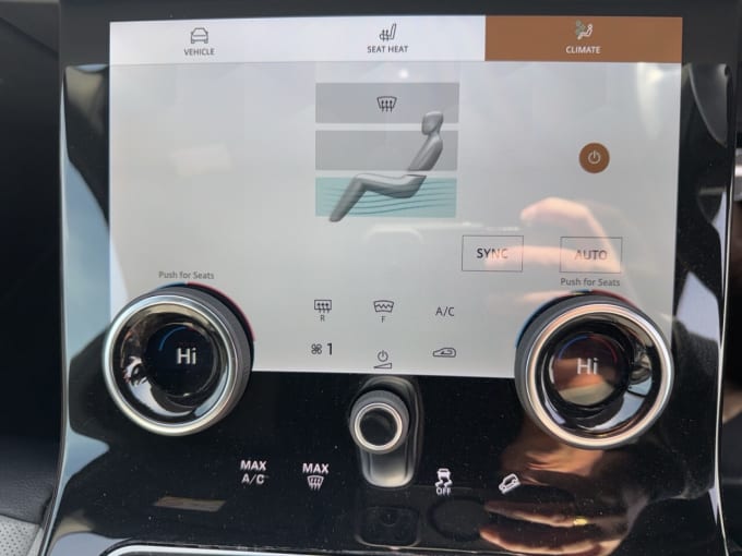 2025 Land Rover Range Rover Evoque