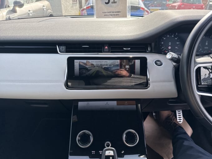 2025 Land Rover Range Rover Evoque