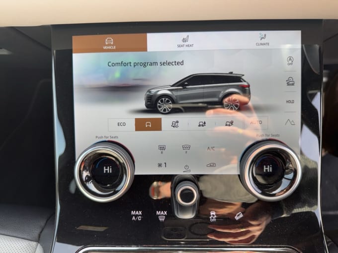 2025 Land Rover Range Rover Evoque