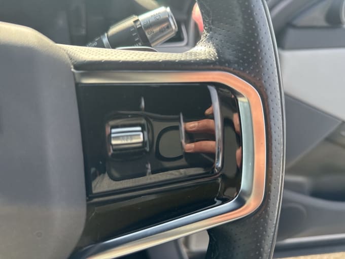 2025 Land Rover Range Rover Evoque