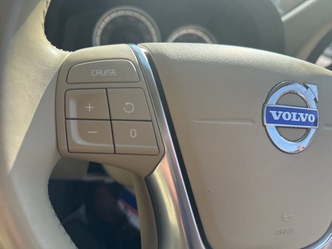 2025 Volvo Xc60