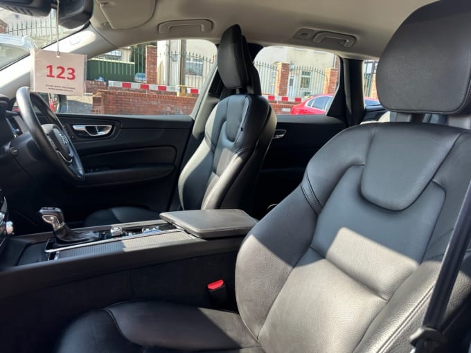 2025 Volvo Xc60