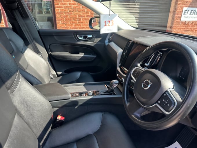 2025 Volvo Xc60