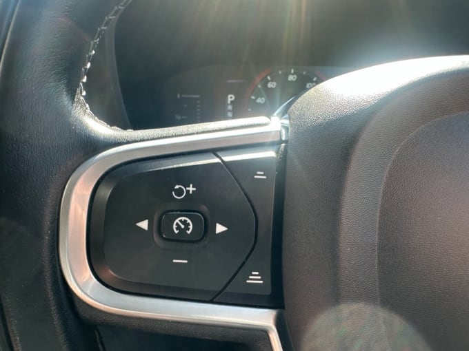2025 Volvo Xc60