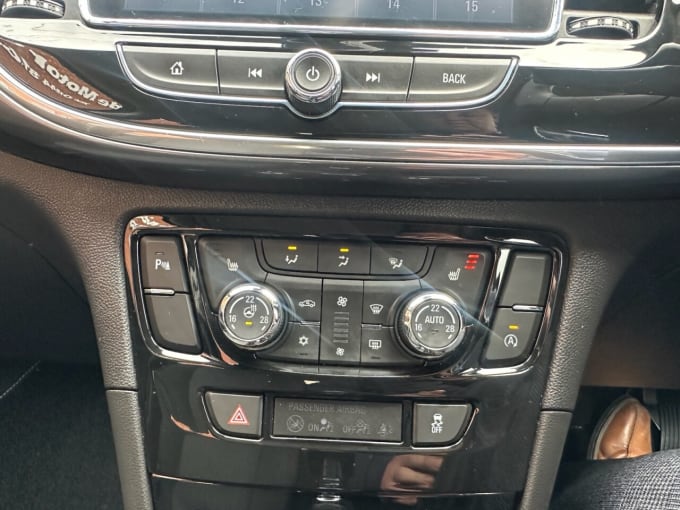 2025 Vauxhall Mokka X