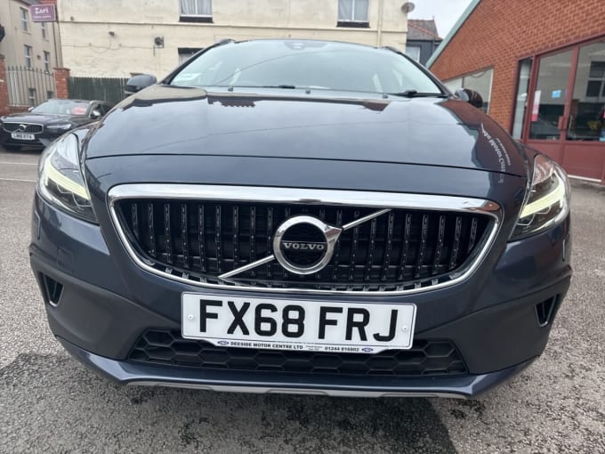 2018 Volvo V40