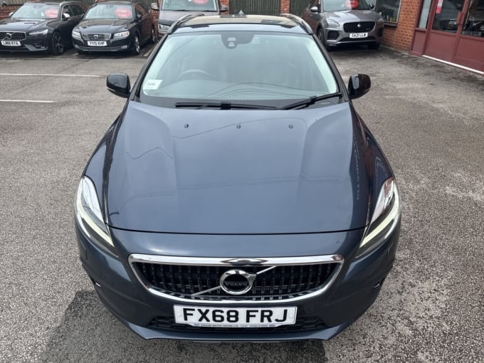 2018 Volvo V40