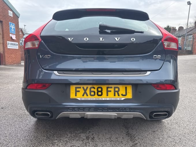 2018 Volvo V40