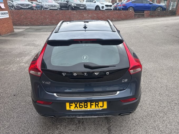 2018 Volvo V40