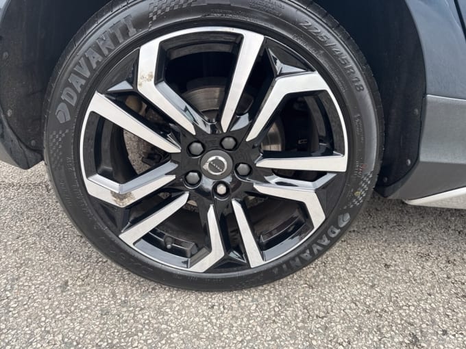 2018 Volvo V40