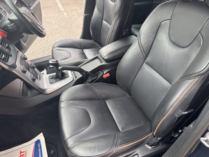 2018 Volvo V40