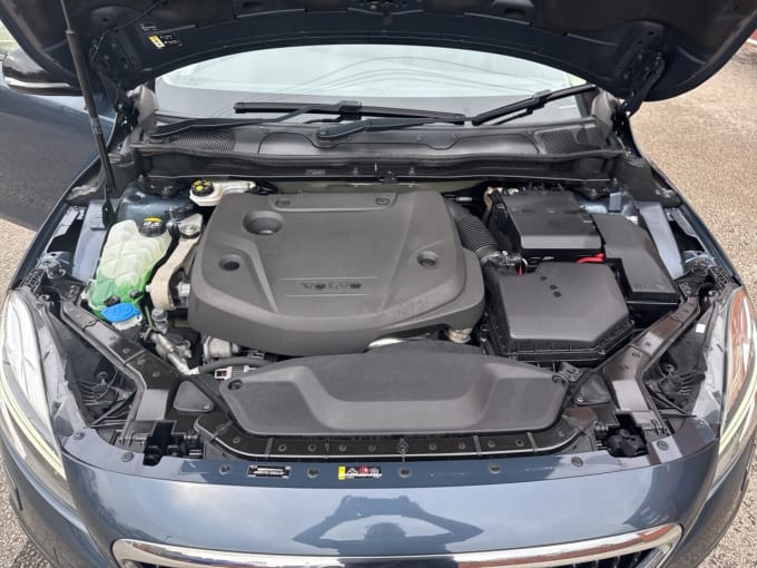 2018 Volvo V40