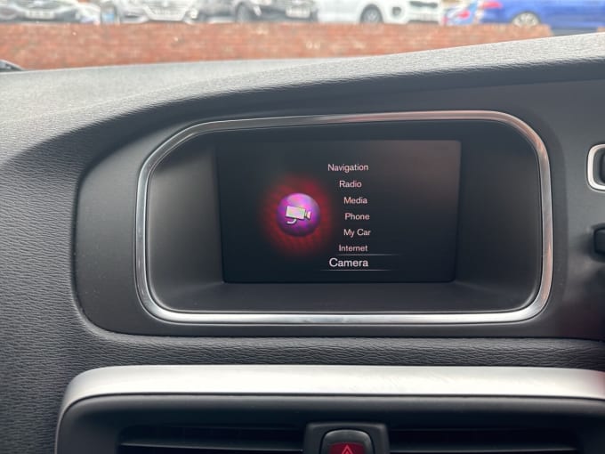2018 Volvo V40