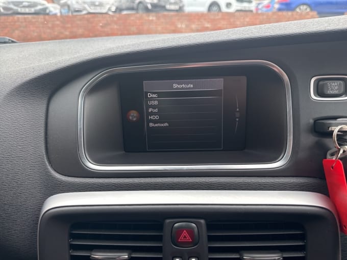 2018 Volvo V40