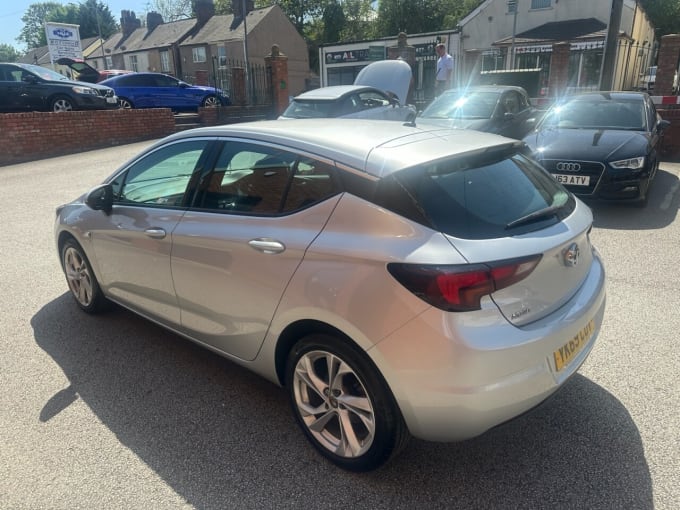 2025 Vauxhall Astra