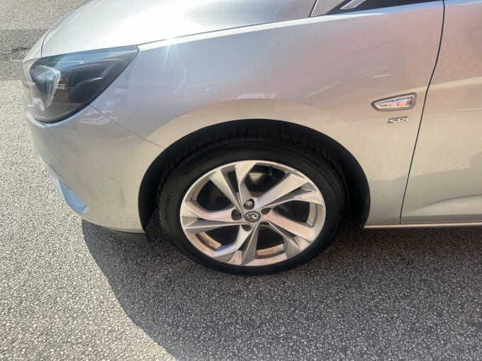 2025 Vauxhall Astra