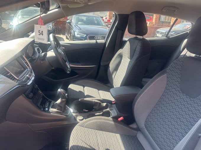 2025 Vauxhall Astra