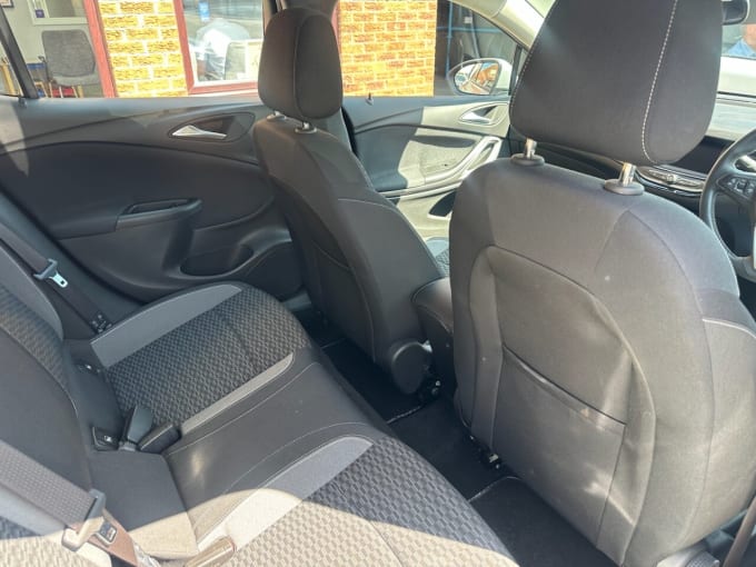 2025 Vauxhall Astra