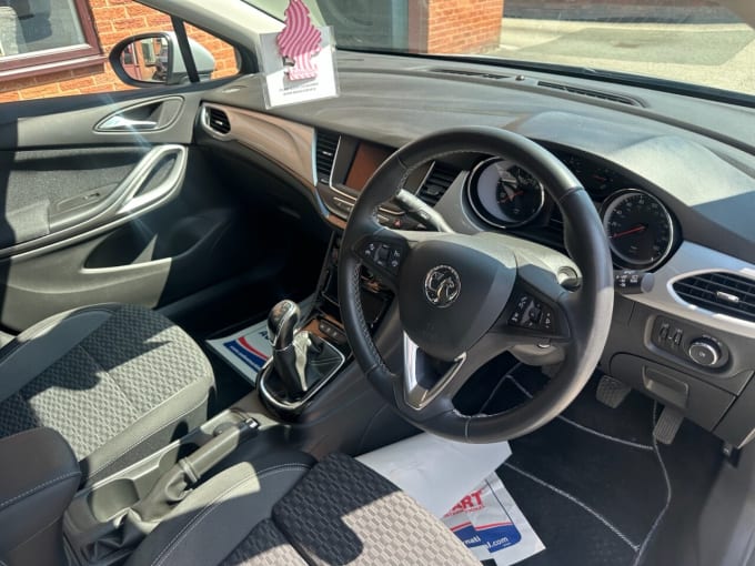 2025 Vauxhall Astra