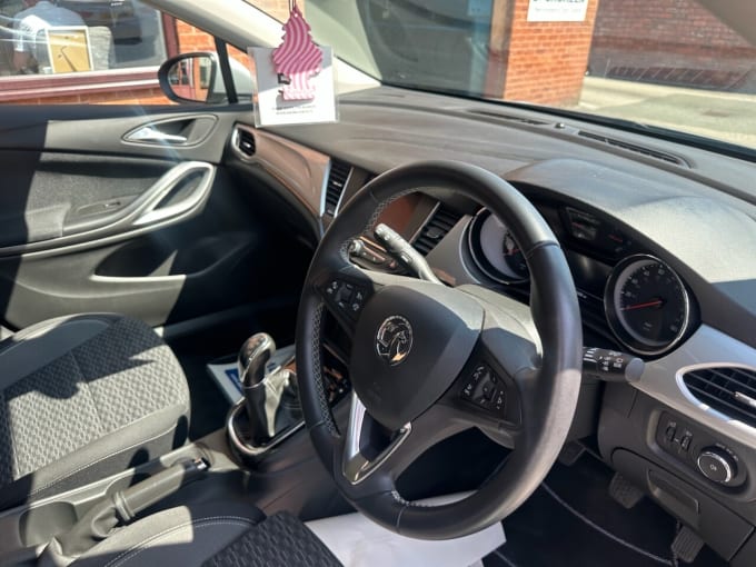 2025 Vauxhall Astra