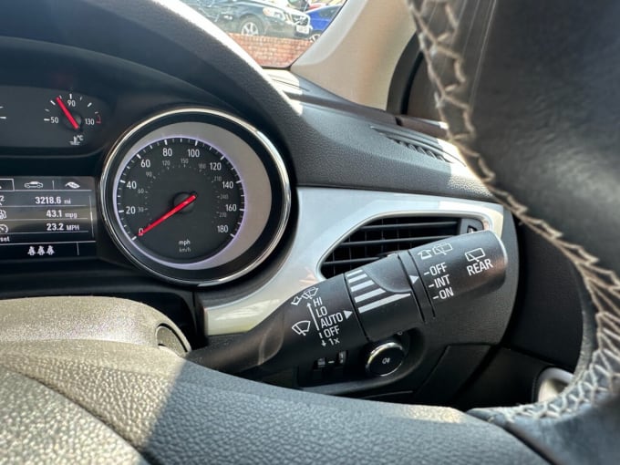 2025 Vauxhall Astra
