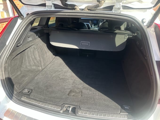 2025 Volvo V60