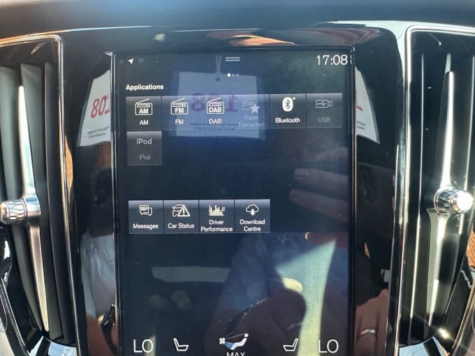 2025 Volvo V60