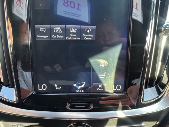 2025 Volvo V60