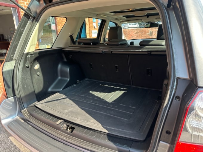 2025 Land Rover Freelander 2