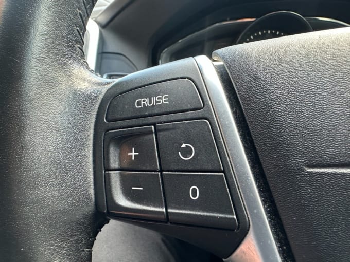 2025 Volvo Xc60