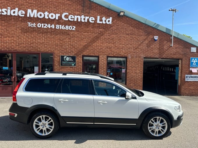 2025 Volvo Xc70