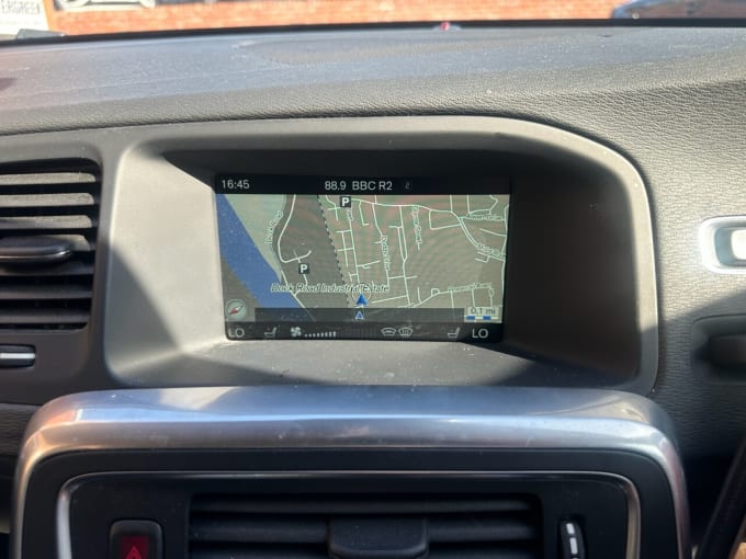 2025 Volvo V60