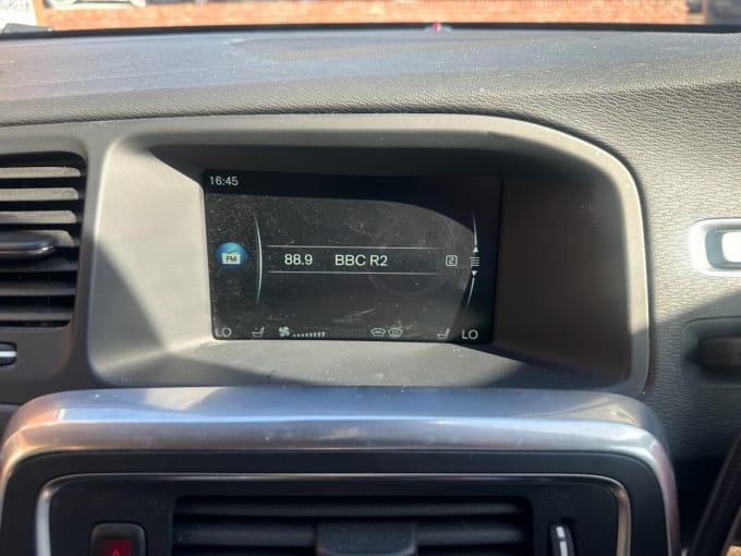 2025 Volvo V60