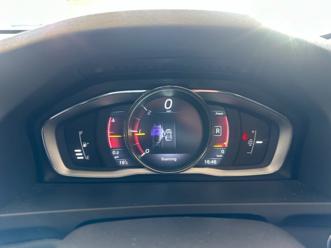 2025 Volvo V60