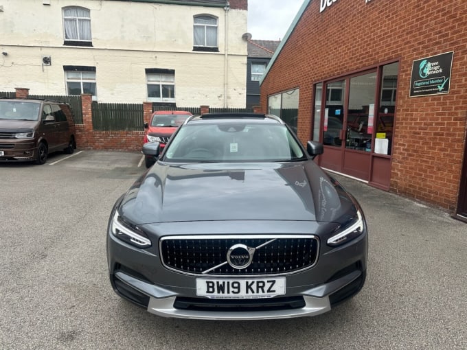 2025 Volvo V90 Cross Country