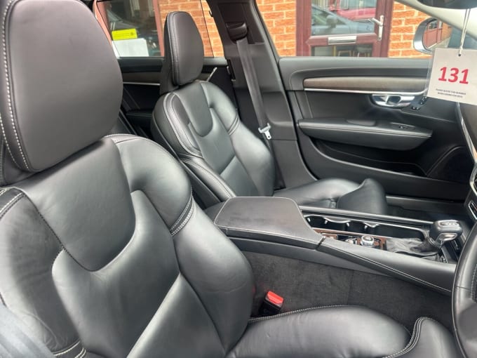 2025 Volvo V90 Cross Country