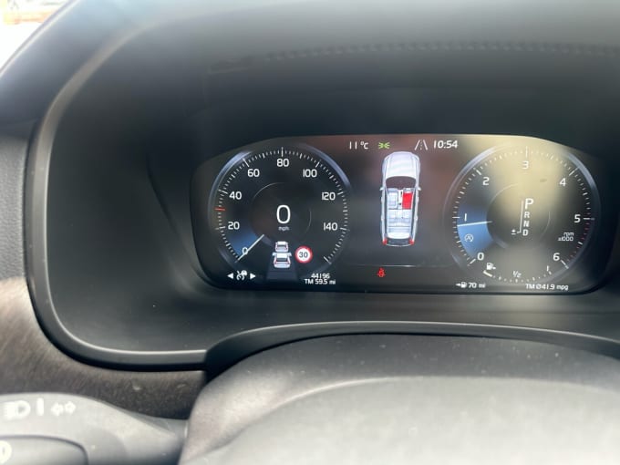 2025 Volvo V90 Cross Country